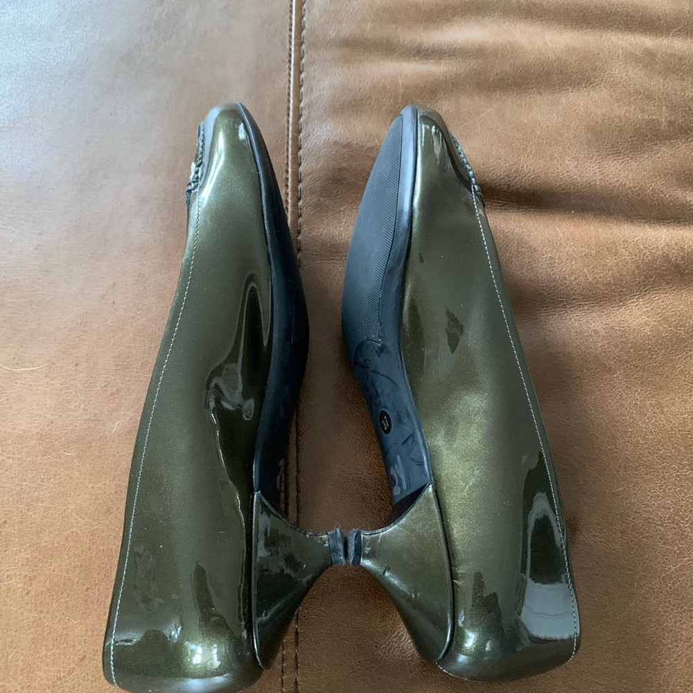 Prada Olive Green Patent Leather Loafers size 7 - Picture 6 of 10